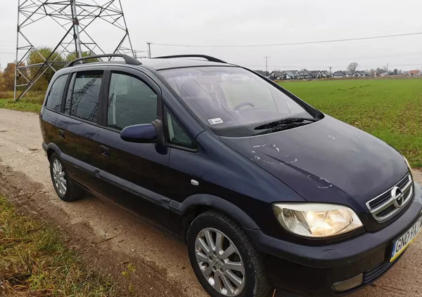 pomorskie Opel Zafira cena 4500 przebieg: 212300, rok produkcji 2003 z Starogard Gdański